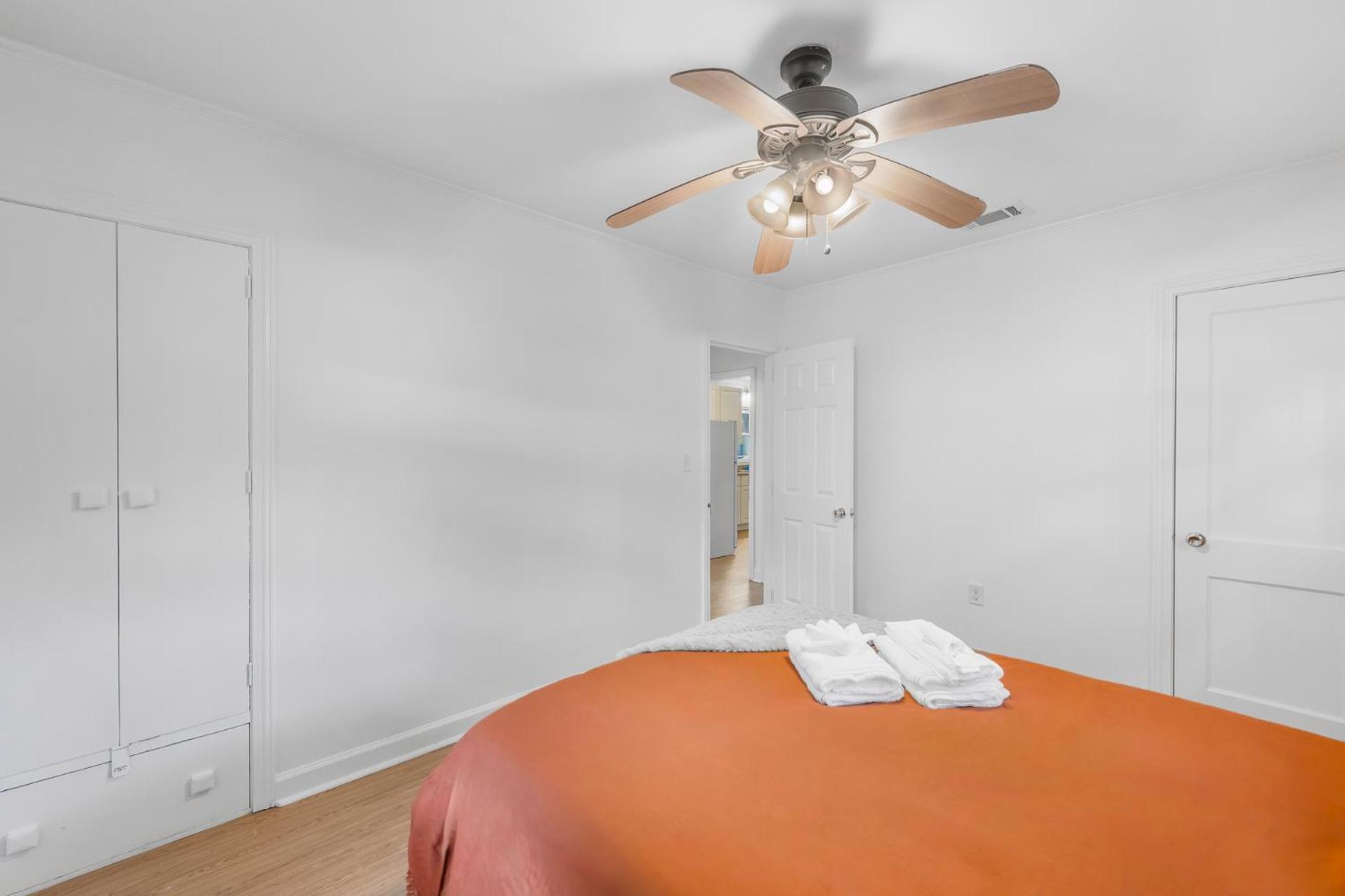 Southern Charm Getaway- 3Br In Park Circle Charleston Exterior foto